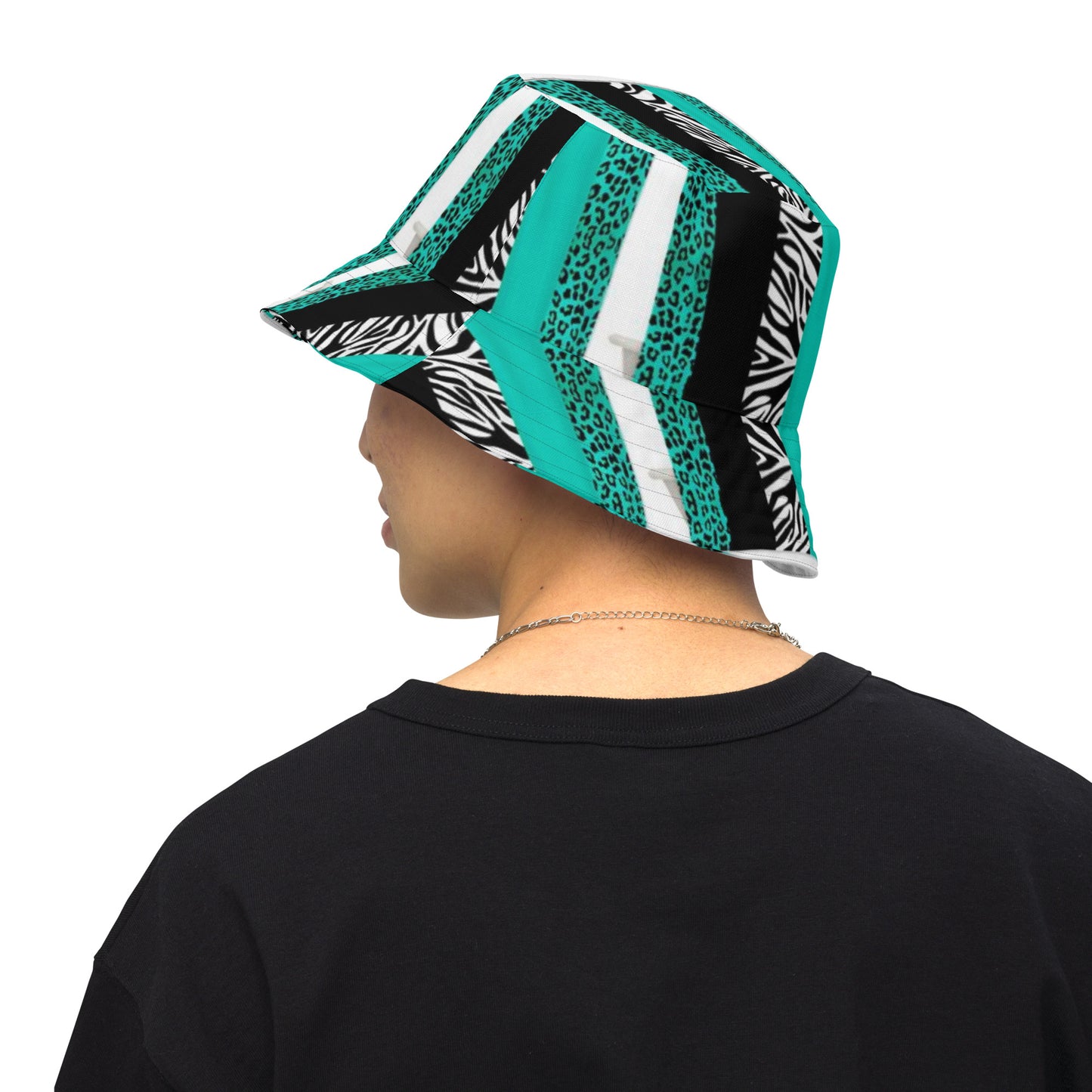 Reversible bucket hat